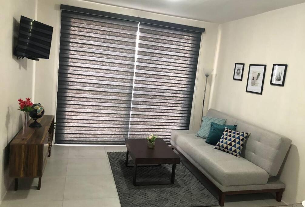 Be Central Departamento Con Alberca En El Centro De Guadalaja 瓜达拉哈拉 外观 照片
